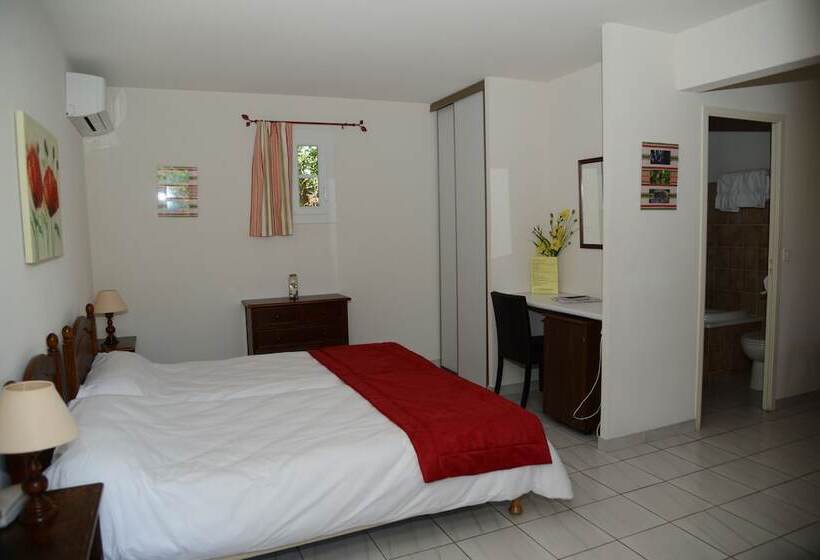 标准间, Le Relais du Val d'Orbieu