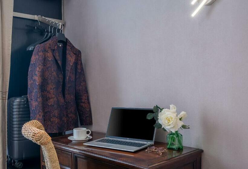 スタンダードシングルルーム, London