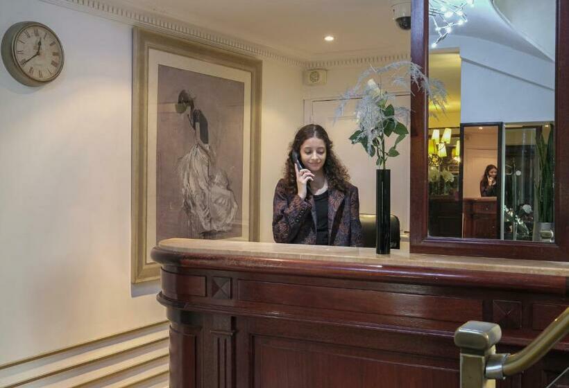 スタンダードルーム, London