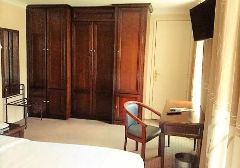 اتاق استاندارد سه نفره, London