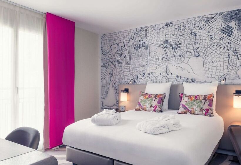 اتاق پرستیژ, Mercure Tour Eiffel Grenelle