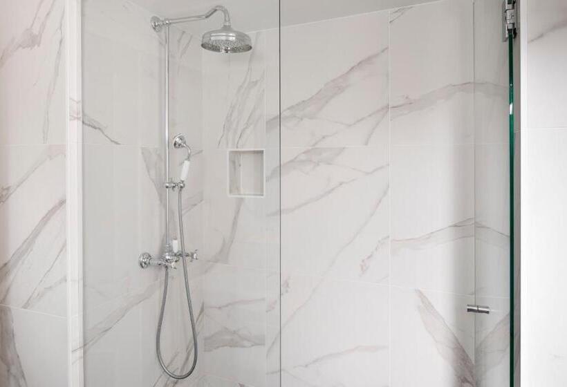 2ベッドルームアパートメント, Odeon