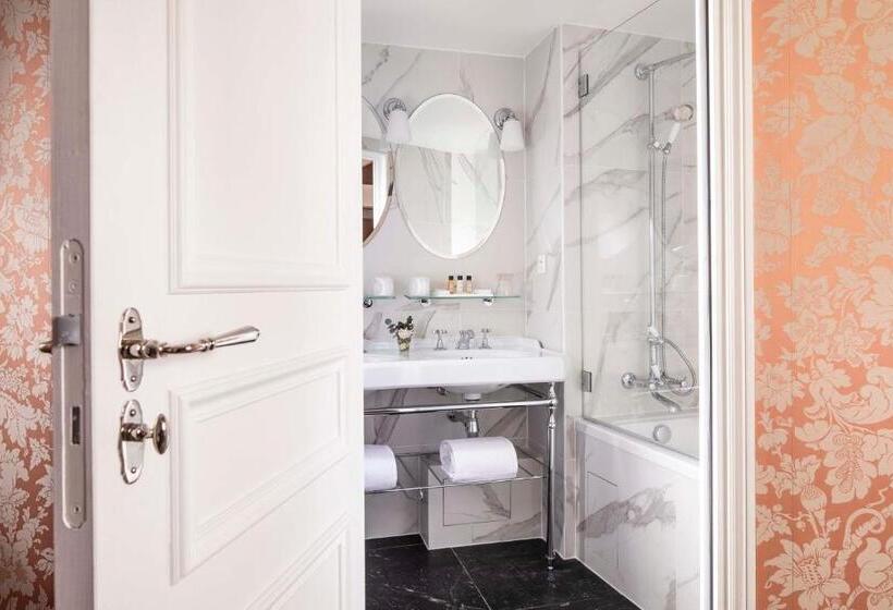 ジュニアスイート, Odeon