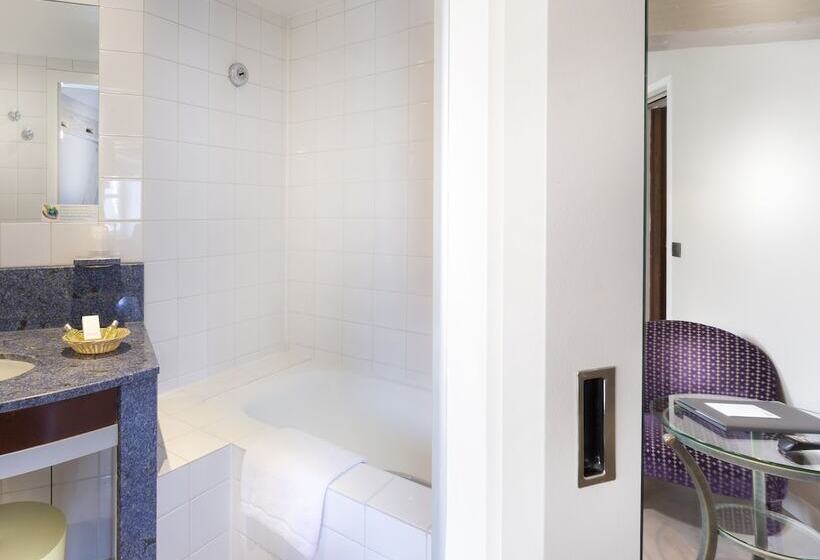 ジュニアスイート, Odeon