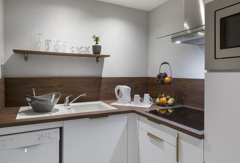 高级套房, Warwick Reine Astrid  Lyon