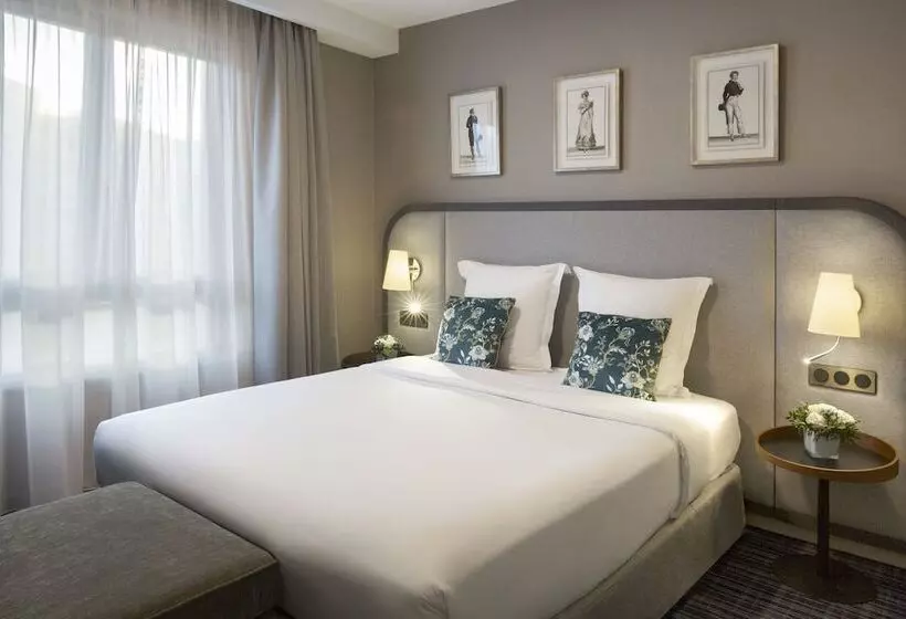 Premium Suite, Warwick Reine Astrid  Lyon
