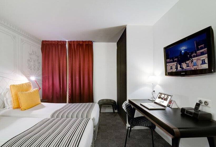 スーペリアールーム, Joyce Astotel