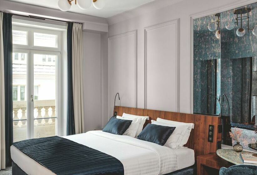 クイーンサイズベッドのスタンダードルーム, M Social Hotel Paris Opera