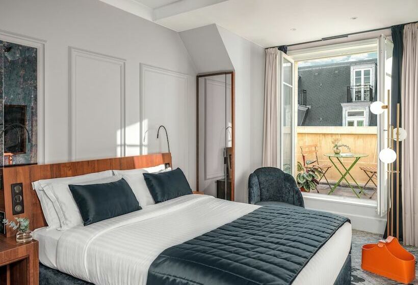 クイーンサイズベッドのスタンダードルーム, M Social Hotel Paris Opera