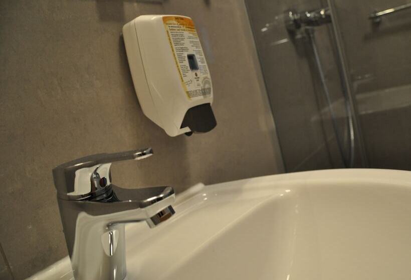 수피리어 룸, Perlach Allee By Blattl