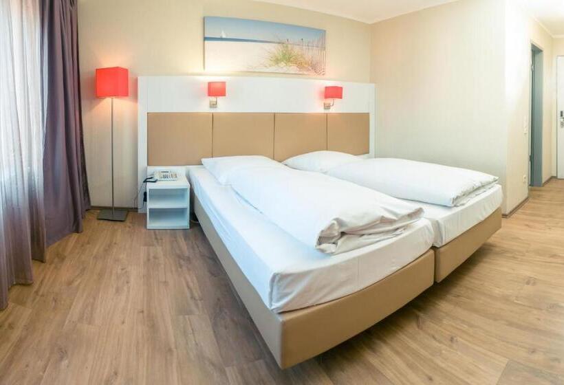 Номер Комфорт, Stuttgart Sindelfingen City By Tulip Inn