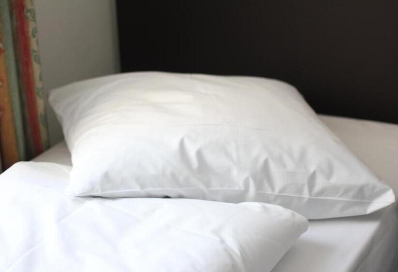 اتاق استاندارد یک نفره, Carlton