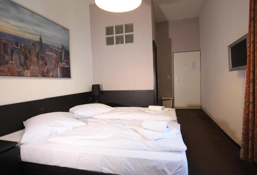 غرفة قياسية, Carlton