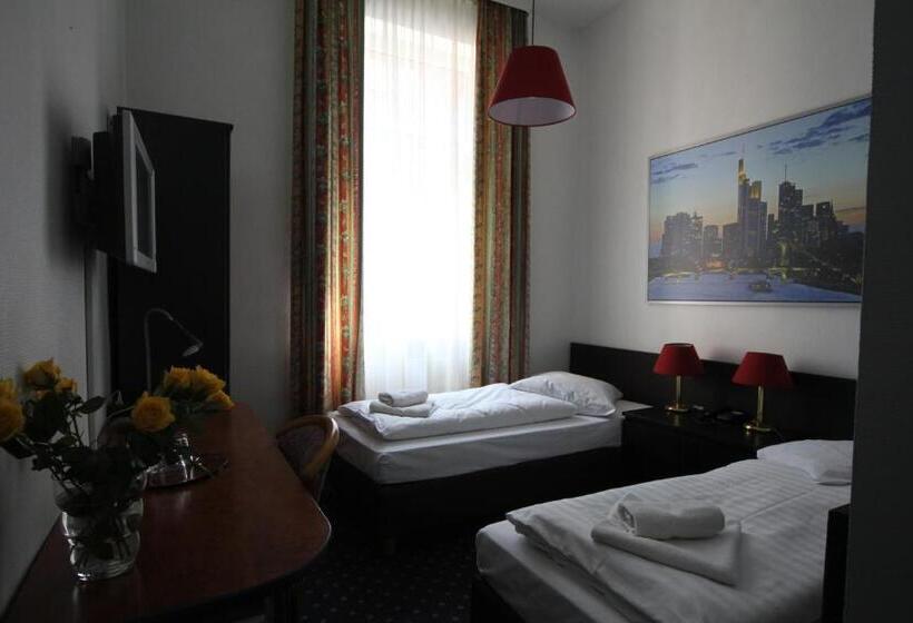 غرفة قياسية, Carlton