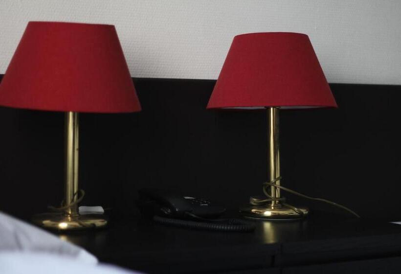 غرفة قياسية, Carlton