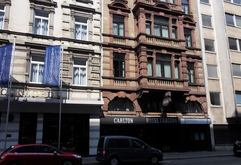 غرفة قياسية, Carlton