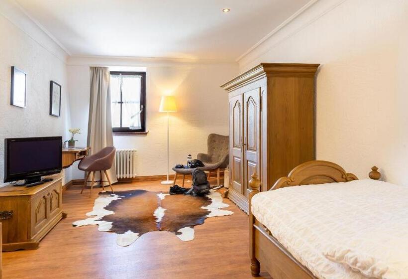 اتاق استاندارد یک نفره, Eurener Hof