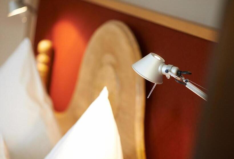 اتاق راحتی, Eurener Hof