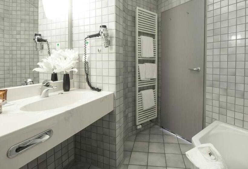 Номер Стандарт, Median Hotel Hannover Lehrte