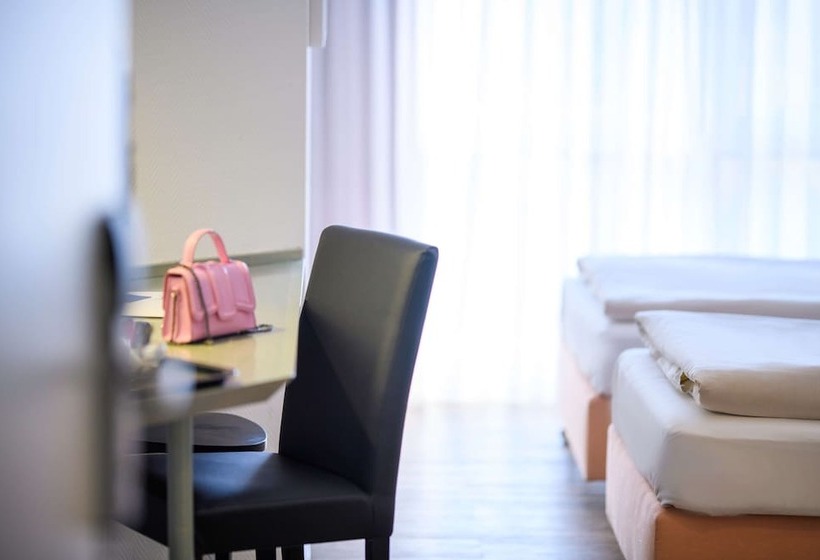 标准间, Ambiente Langenhagen Hannover By Tulip Inn