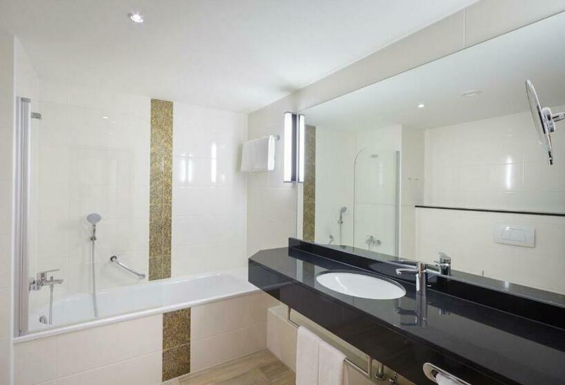 اتاق استاندارد, Luitpoldpark