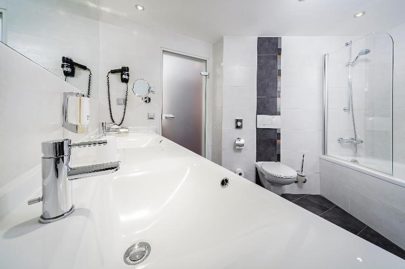 اتاق لوکس, Luitpoldpark