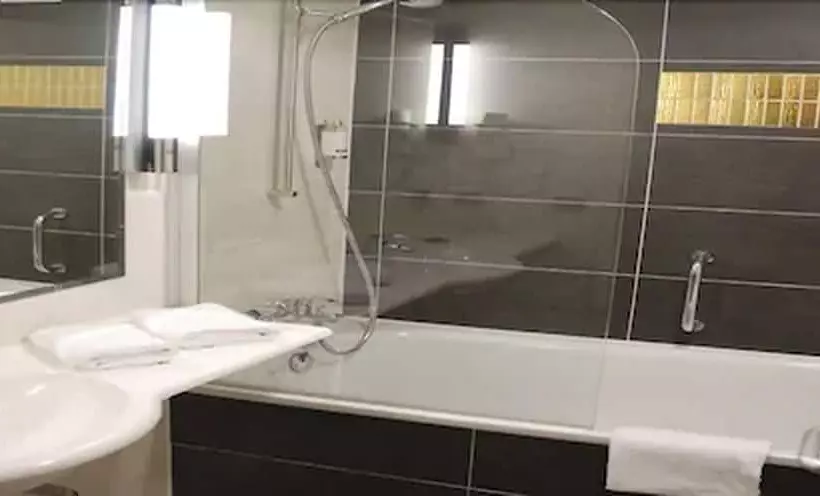 Standard Yhden Hengen Huone, Prinzhotel Rothenburg