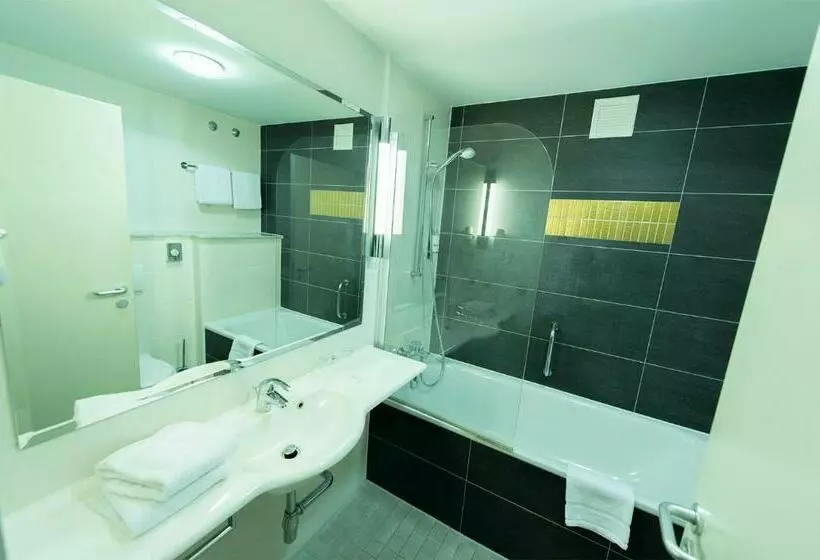 Standard Yhden Hengen Huone, Prinzhotel Rothenburg