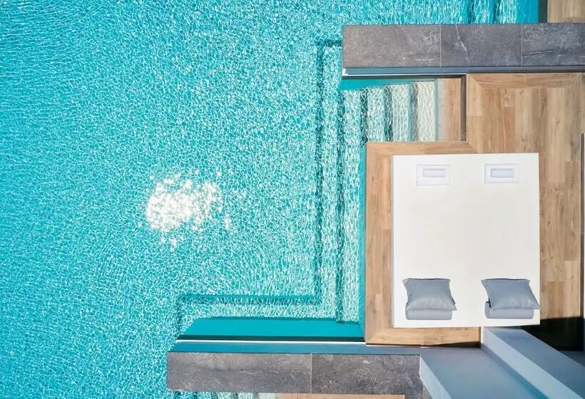 ファミリールーム, Grecotel Luxme White