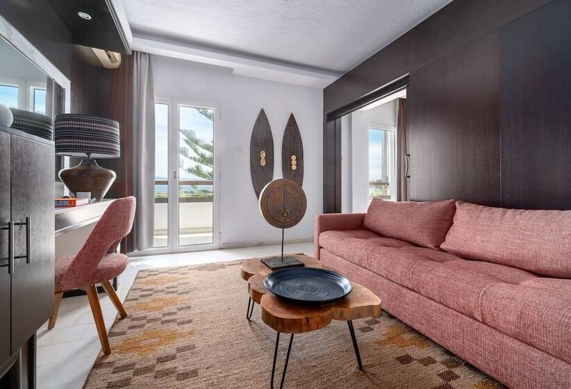 جناح بريميوم مطل علي البحر, Arco Beach
