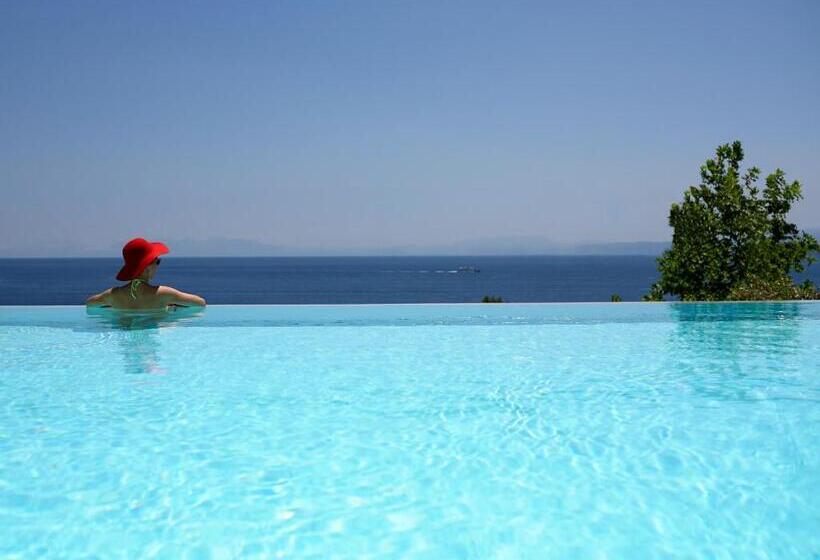 주니어 스위트, Atrium