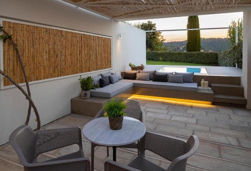 스탠다드 자쿠지 룸, Atrium