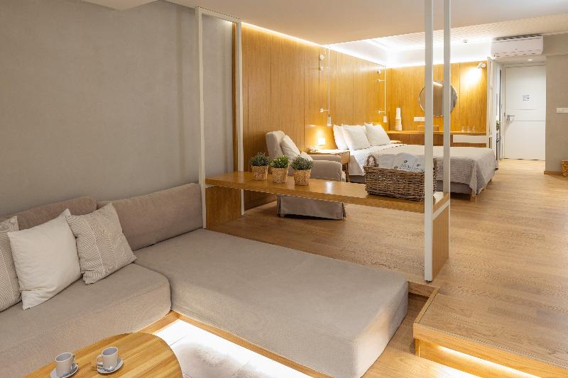 주니어 스위트, Atrium