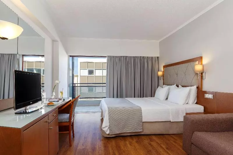 スタンダードシティビュールーム, Best Western Plus Hotel Plaza