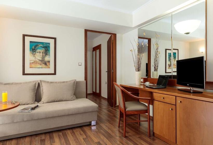 סוויטת ג'וניור, Best Western Plus Hotel Plaza