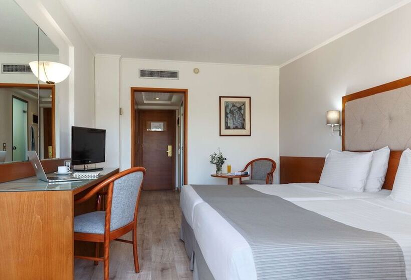 חדר סטנדרט צדדי נוף לים, Best Western Plus Hotel Plaza