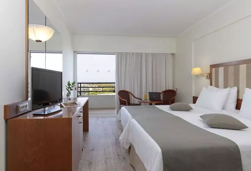 サイドオーシャンビュースタンダードルーム, Best Western Plus Hotel Plaza