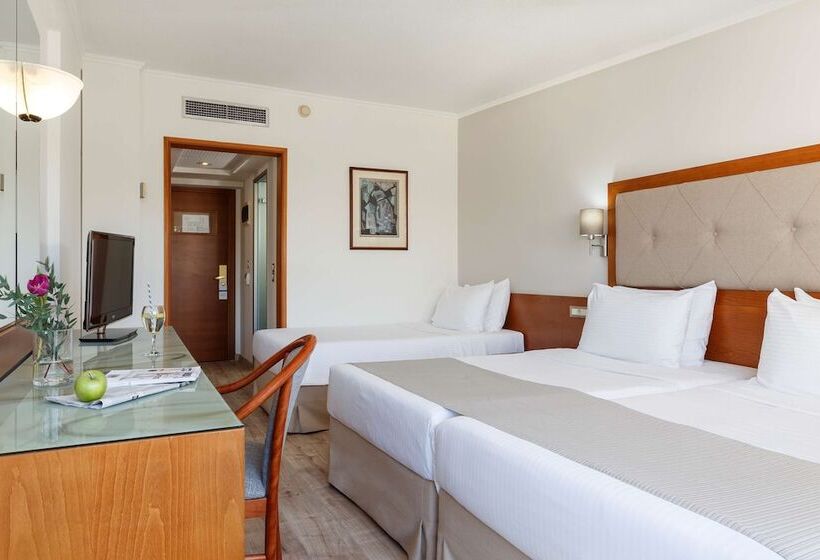 חדר סטנדרט נוף לעיר, Best Western Plus Hotel Plaza