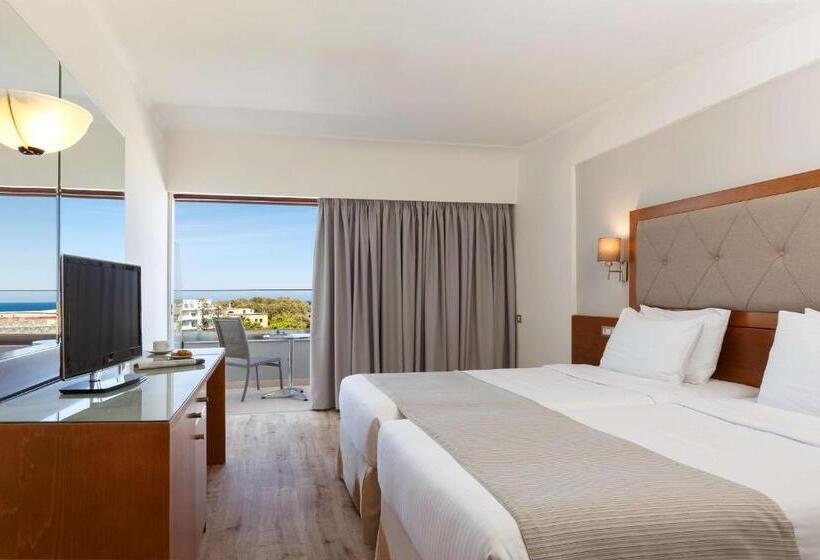 חדר סטנדרט צדדי נוף לים, Best Western Plus Hotel Plaza