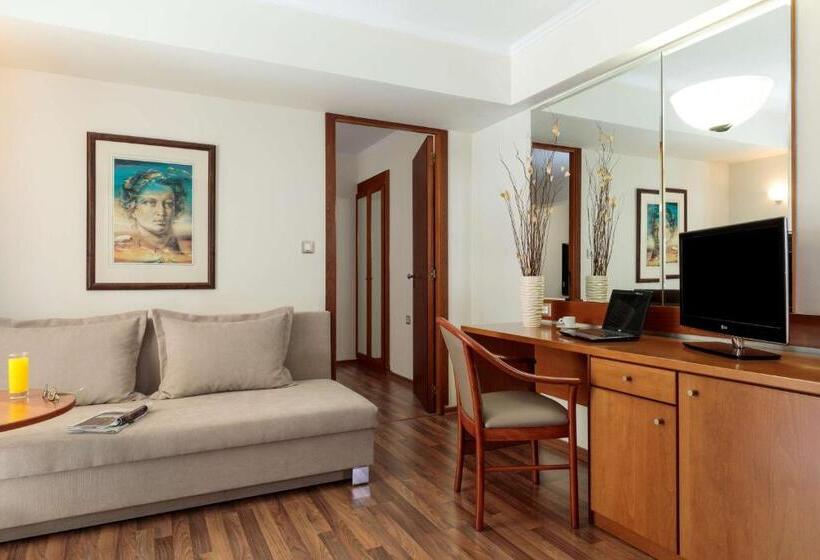 סוויטת ג'וניור, Best Western Plus Hotel Plaza