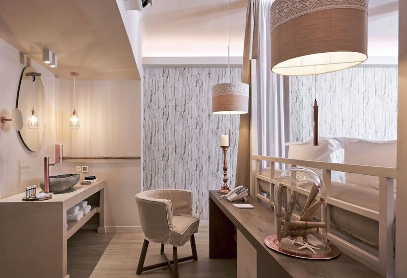 جناح إدارى, Palladium