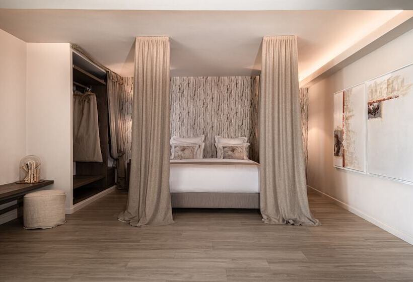 جناح إدارى, Palladium