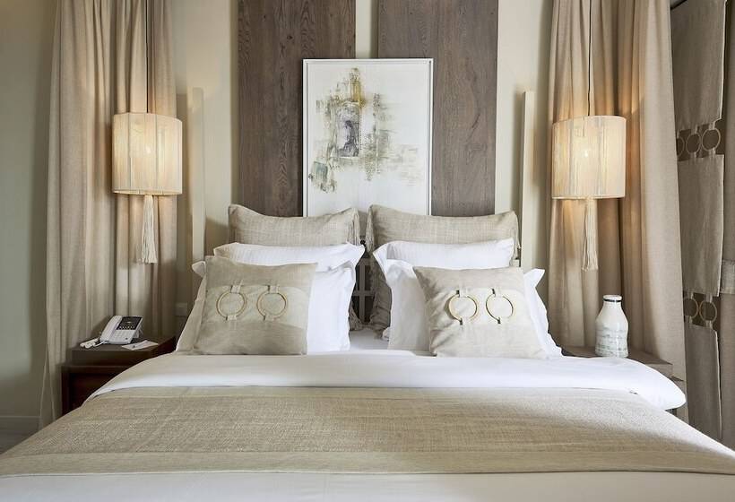 جناح مطلّ علي البحر, Palladium