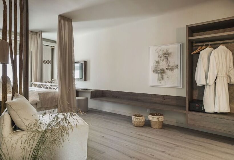 جناح مطلّ علي البحر, Palladium