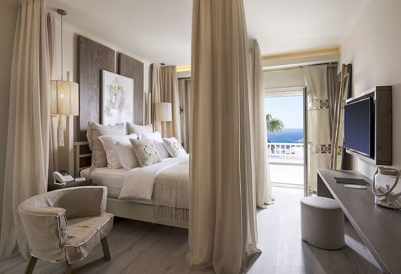 جناح مطلّ علي البحر, Palladium