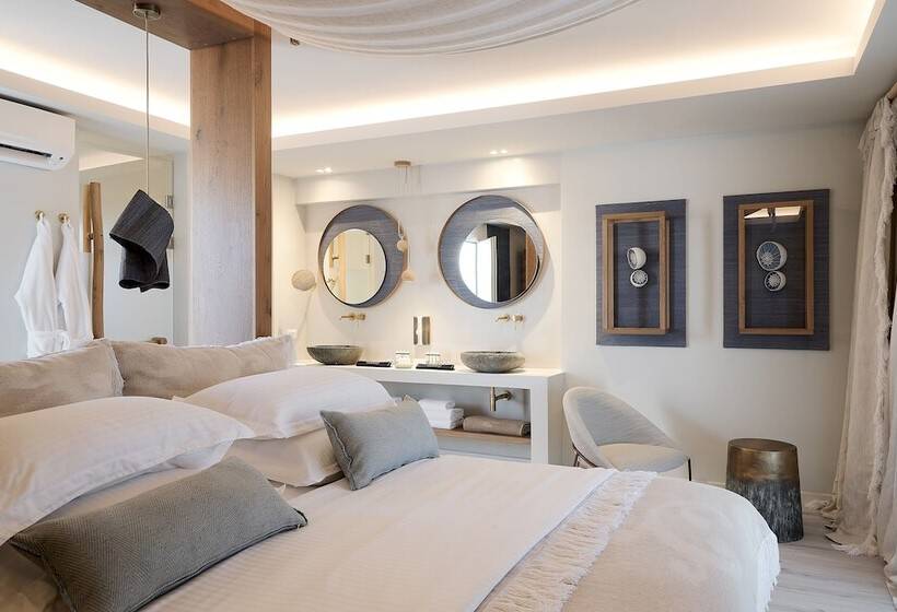 جناح مزود بحمام سباحة, Palladium