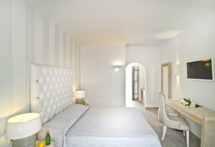 Quarto Superior, Santorini Palace