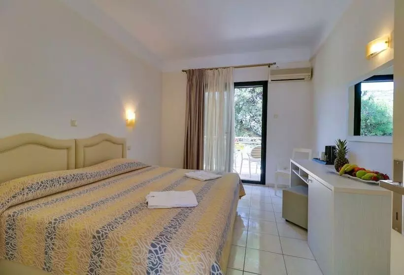 اتاق استاندارد با تخت‌های تاشو, Tosca Beach