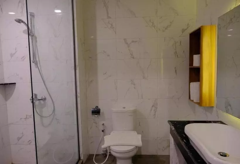 Camera Deluxe, Inna Tretes Hotel & Resort