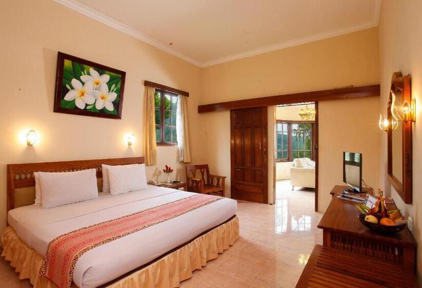 سوییت با چشم‌انداز باغ, Inna Tretes Hotel & Resort